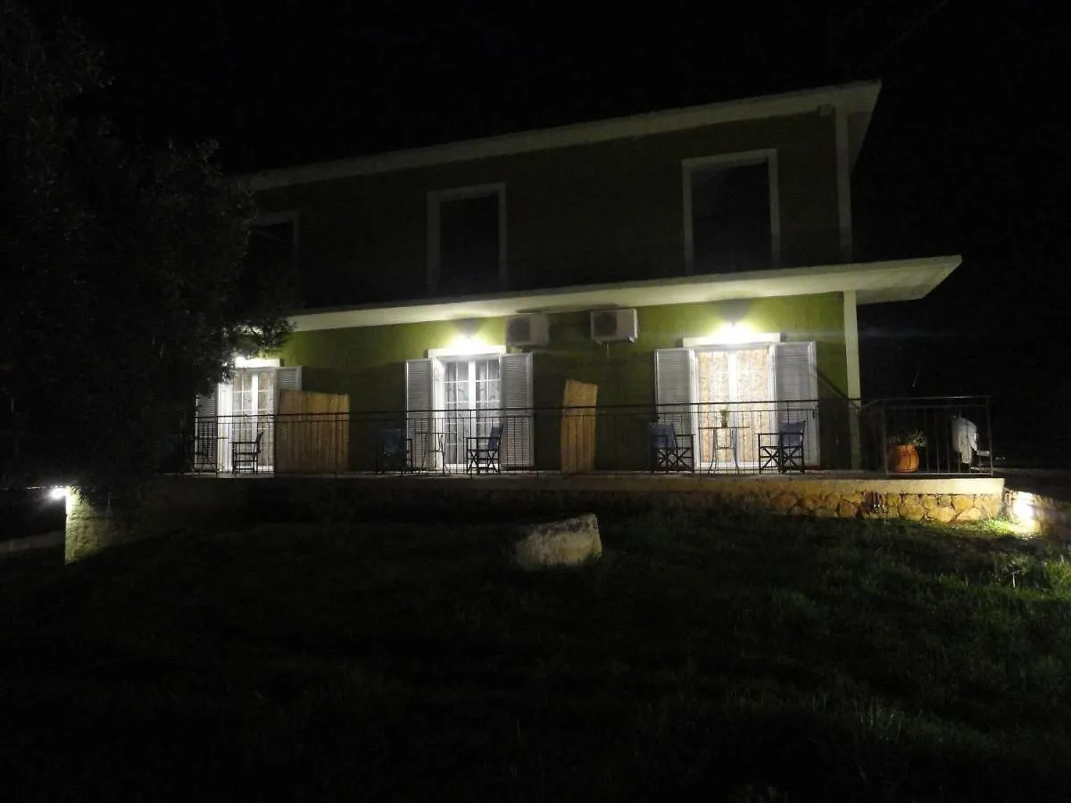 Yialos Apartments Livathos  Livathos (Kefalonia)